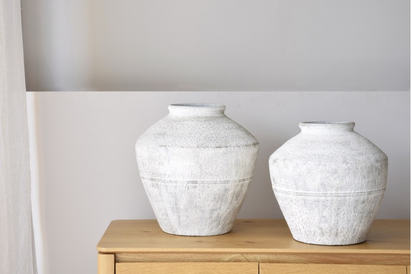 MAIA COLLECTION: RUSTIC CERAMIC VASES | VP Interiorismo